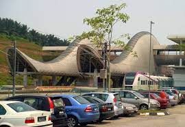 Park & ride facility to integrate the public transport system with private car use is available at the station. Salak Tinggi Erl Station The Erl Station For Klia Transit At The Salak Tinggi Town Klia2 Info