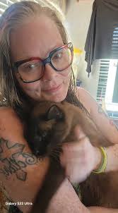 Just starting out my page. I would appreciate some new followers! If you're  looking for healing, try therapy. If you're looking for laughs, chaos, and  petty commentary—welcome home.