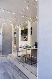 Showroom Piastrelle Milano Gruppo Florim Tile Showroom Showroom Design Showroom Tile