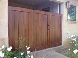 Mangaris Wood Fence And Gates W Concealed Metal Framework San Marino Ca Fence Design Outdoor Wood Wood Fence