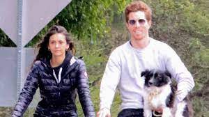Nina and shaun are first spotted together. Geht Da Was Nina Dobrev Und Shaun White Beim Fahrradfahren Promiflash De