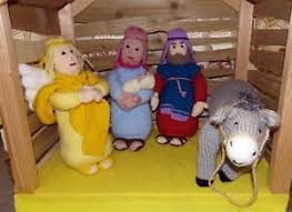 The finished nativity stable includes: Knitted Nativity Scene With Hand Made Stable From Sirdar Alan Dart Pattern Ebay