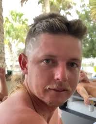 Jared Glosser (@J_Glossy)