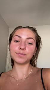 Farrah Walton's Instagram, Twitter & Facebook