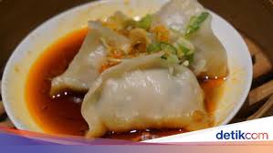 Campurkan seluruh sayuran, lalu sisihkan. Ini Dia Rahasia Pembuatan Dumpling Ayam Dan Sayuran Saus Sichuan