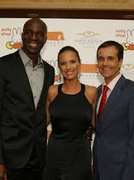 Jun 18, 2021 · famosos. Caras Francis Obikwelu Inaugura Fundacao Em Dia De Aniversario