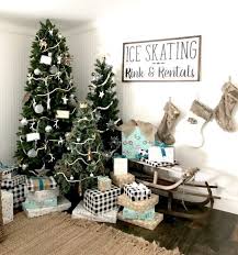 A Simple Kinda Christmas Tour White Christmas Ornaments Christmas Decorations Rustic Christmas Tours