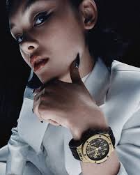 20 years of pushing limits and rewriting the rules of watchmaking. The  Hublot Big Bang 20th Anniversary Collection brings forth a celebration of  the manufacture's pioneering materials and design. Discover now at