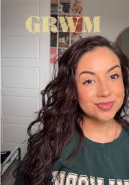 We had time yesterday morning for some more makeup than usual 🤭 What I  used ✨ @jane iredale- Primer & Setting Spray @Maybelline New York-  Concealer @elfcosmetics