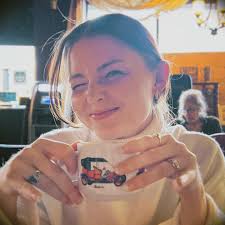 Just a couple girls in love with the moon 🌙