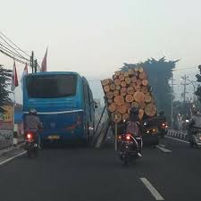 Download contoh surat perjanjian kontrak kerja karyawan swasta. Supir Truk Photos Facebook