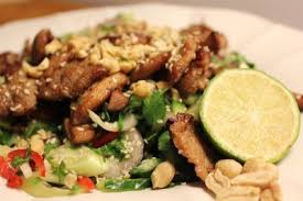 Scharfer Vietnamesischer Salat Mit Knuspriger Ente Vietnamesische Kuche Vietnamesisch Kochen Salat Mit