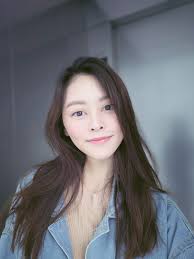When something is whole, by definition, it's unchanging and complete. He Yingying ä½•ç›ˆèŽ¹ Hello Facebook