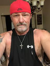 Dan Stingley's Instagram, Twitter & Facebook