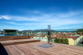 Pool Am Dach Des Messequartier Graz Pool Wohnen Bau