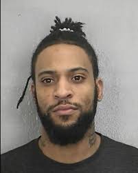 Handcuffed man escapes police custody in Newport News