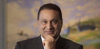 Rauf Malik, vice-president of operations for JW Marriott Hotel Macau and  Ritz Carlton Macau, draws