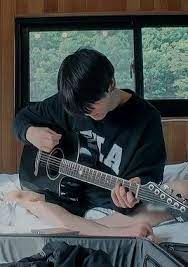 Jungkook Playing Guitar In The Soop Gadis Korea