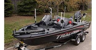 Ofertas En Barcos Bass Boat Tracker De Ocasion Embarcaciones Bass Boat Tracker De Segunda Mano A Los Mej Tracker Boats Barcos De Pesca Botes Pequenos De Pesca