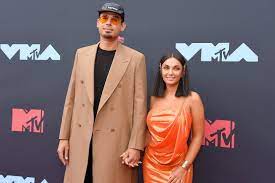 Il bellissimo abito da cerimonia in pizzo e. Elettra Lamborghini E Afrojack Si Sposano Tutto Sulle Nozze Piu Social Dell Anno La Repubblica