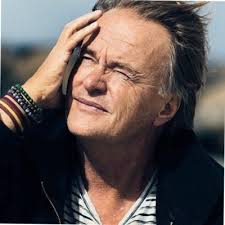 Når alderen på personen skygger for personligheden med erfaringen og…