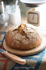 Krustenbrot Oder Leckeres Vollkorn Mischbrot Zimtkeks Und Apfeltarte Rezept In 2020 Brot Selber Backen Rezept Krustenbrot Brot Backen Rezept