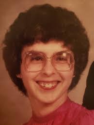 Robin Keever's Instagram, Twitter & Facebook