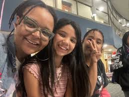 Sarah Levendusky's Instagram, Twitter & Facebook