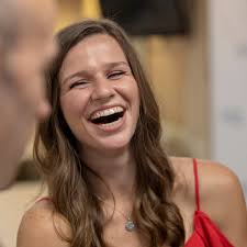 Lindsey Schuler's Instagram, Twitter & Facebook