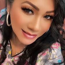 Hello pico Rivera any one know some one that makes cakes ?