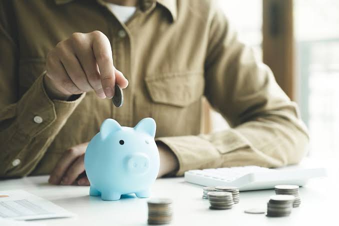 Harness the Power of Saving: 4 Benefits of a Savings Account