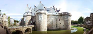 Weitere nantes sehenswürdigkeiten basilique saint nicolas. Nantes Sehenswurdigkeiten Top 15 Reisefuhrer Tipps Frankreich