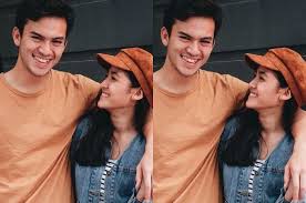 Rizky nazar,cut syifa, ketika kau dan aku bertemu, tiada hari yang tak indah, kangen,rindu,syuting,pacar,wanita,terbaru,baju. Rizky Nazar Terciduk Jalan Bareng Cut Syifa Betulan Pacaran Semua Halaman Grid