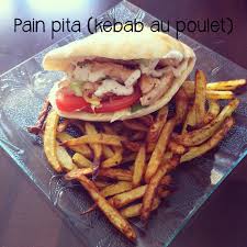 Tout Est Fait Maison Pain Pita Kebab Au Poulet