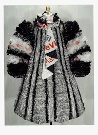 Cruella once again i don't know how opens the door without a key and asks for a deal from anita and rodger for the 15 puppies. Cruella Deville Glenn Close Costume Hd Png Download Transparent Png Image Pngitem
