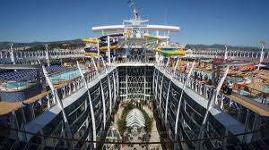 Mit einer flotte von 25 kreuzfahrtschiffen ist royal caribbean die größte einzelreederei für kreuzfahrten weltweit. Vergnugungspark Auf See Die Neue Symphony Of The Seas Reise
