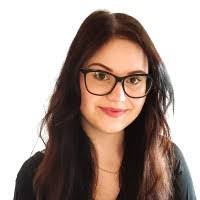 Natalia Hoffmann's Instagram, Twitter & Facebook