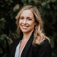 Amanda Patel's Instagram, Twitter & Facebook