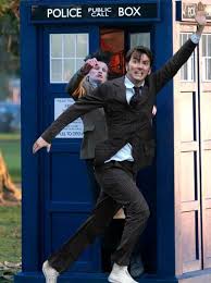 David Tennant Meme David Tennant In Places He Shouldn T Be On Tumblr David Tennant Doctor Who 11th Doctor