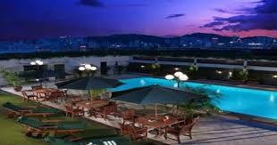 This Is The Rooftop Pool At The Holiday Inn Golden Mile It Was Awesome So Was The Fact That They Allowed 4 People In One Room Which Is A Challenge In Asia Gr