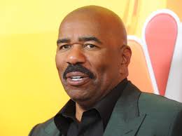 Bout to Cause a Family Feud at Home': Fans Catch Steve Harvey Red-Handed  Staring Down a 'Family Feud' Contestant's Mesmerizing BBL