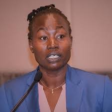 Elly David's Instagram, Twitter & Facebook