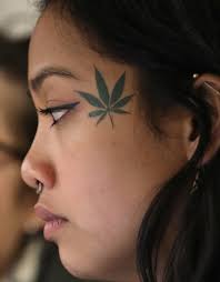 Legal weed in Illinois: The first day of recreational marijuana sales  features long lines, some glitches — and mostly happy customers