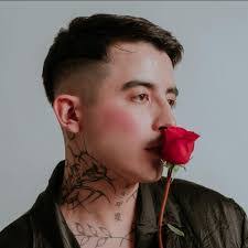 Adamaris Vega's Instagram, Twitter & Facebook