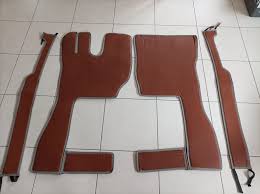 Bonjour je vends mon intérieur pour volvo fh 230 euros le tout est en bon  état