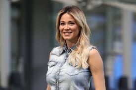 Presenti in studio, oltre ai due conduttori roberta capua e . Diletta Leotta La Foto E Le Critiche Dopo Inter Udinese