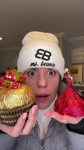 BIG CHOCOLATE KISS OR FERRERO ROCHERO? #msbeanie