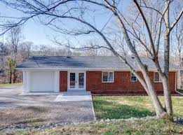 150 Presley Hill Ln, Erin, TN 37061