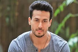 Kariernya Jatuh! Alami Gagal Berturut-turut, Honor Tiger Shroff Turun  Drastis dari 30 M Jadi 18 M