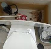 O vaso sanitário não está enchendo com água. Não há ...